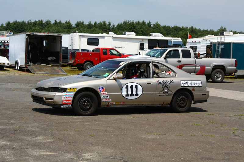 Illustration for article titled The 24 Hours Of LeMons New England 2009 Über Gallery, Part 1